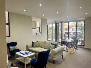 Wahroonga flat 2 bedroom 2 bath