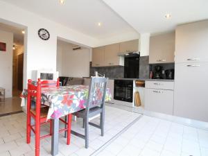 Appartements T2 renove avec jardin et parking a Balaruc-les-Bains - FR-1-553-310 : photos des chambres