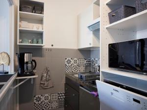 Charmant studio rénové en centre-ville, balcon, animaux acceptés, Wifi - FR-1-555-118