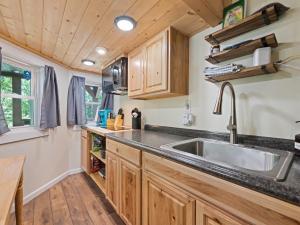 Casey Paradise Tiny Home Mountain Retreat