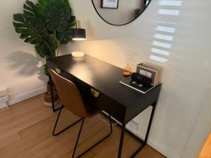 Stylish Art Deco on the Park