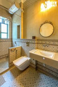 StayVista at Villa Harmony with Bonfire, Pool