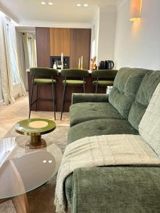 Elegant 1BR Monthly Rental near Place Vendôme