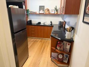 Stylish Art Deco on the Park