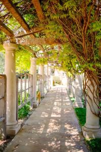 CaliPaso Winery & Villa