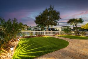 Peaceful Home Near Beach & Disneyland