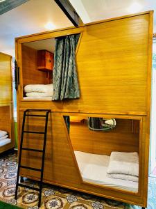 fireflies retreat home- Yoga, Sound Healing & Coworking Stay in Kathamndu