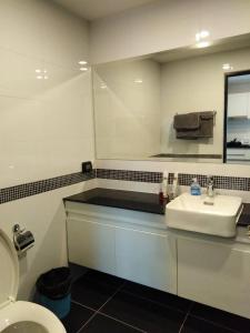 Cozy 1-Bedroom Apartment Near Nimman #A407