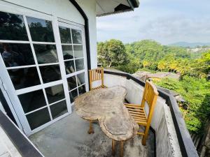 Bunty's Tea House
