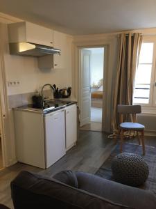 2 pieces Paris centre Marais