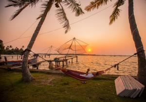 JC Den Private Villas Kochi by VOYE HOMES