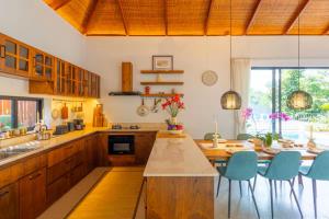 Modern 2 BR Villa Suksma