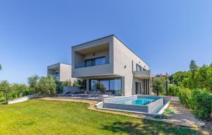 Cozy Home In Medulin