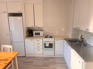 Cozy 2 Bedroom Apartment Near Santa Claus Village with space for 5