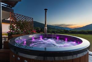 Solina Bóbrka Apartamenty PanDamazy 530-487-636z widokiem na kamieniołom i Zalew Myczkowiecki