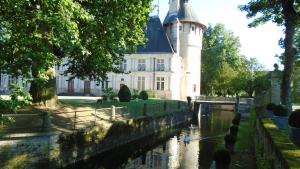 B&B / Chambres d'hotes Chateau de Montigny-sur-Aube : photos des chambres