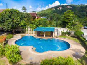 Sundrenched Oasis 7bed pool villa heart of Phuket