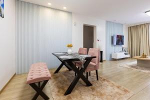 Remi comfort and serene home