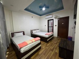 London Hotel and Lodge