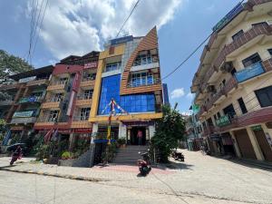 London Hotel and Lodge