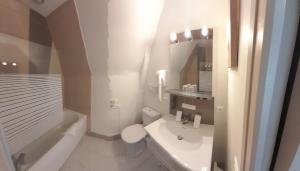 Hotels Logis Hotel Restaurant La Vieille Auberge, Art and Gallery : photos des chambres