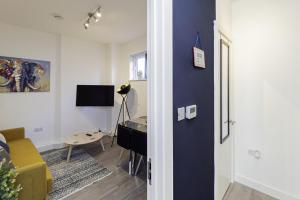 Slough ,Free Parking