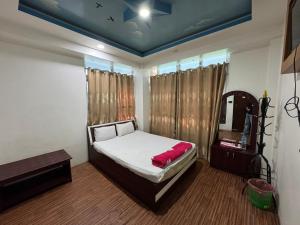 London Hotel and Lodge