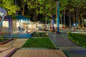 Forest Safari Retreat