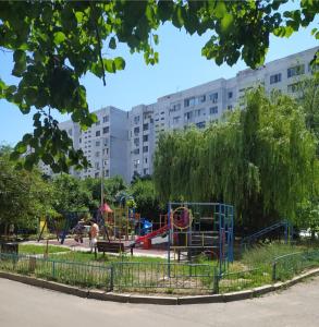 Комфортная 2-комнатная квартира на проспекте Шевченко