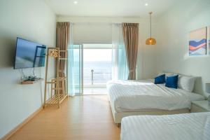 Bubble Sea Beachfront Chaam