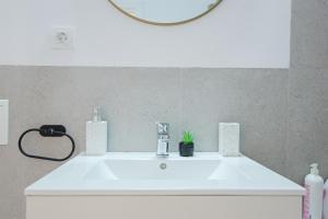 Tralalero Apartment - beautiful journey