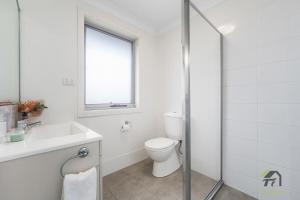 Quiet and Cozy 4 Bedrooms in Werrington