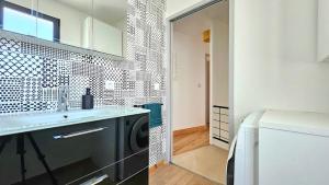 Maisons de vacances 3star 1950s house, 3 bedrooms, 6 people, walk to beach center : photos des chambres