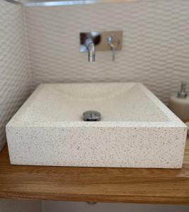 Mariposa Rooms img19