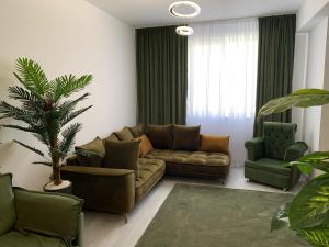 Deluxe Apartments & Studio With Many Facilities