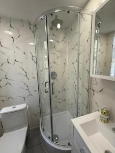 Cozy 1 Bed flat on beautiful Kings Road, Chelsea