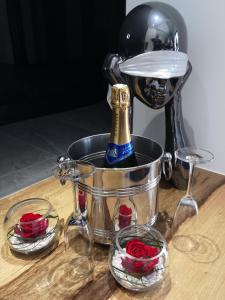 B&B / Chambres d'hotes Cocon D-amour En Luberon - Chambre Spa a proximite de l-Isle sur la Sorgue : photos des chambres