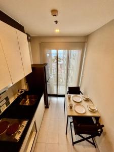 The Base Condo Central Pattaya Sea View Room