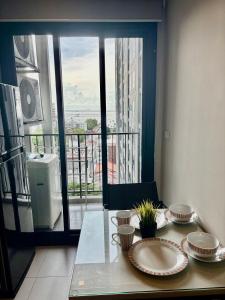 The Base Condo Central Pattaya Sea View Room