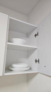 Batorego16 Yellow Studio