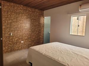 Apartamento com suíte, localizado na Avenida Silvio Silva, n 33, bairro Hernani Sa, Ilhéus-Ba, sem garagem