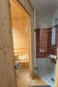 Business & Sauna Apartment Kassel