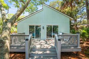 Coastal Comfort at 101 Sea Otter - Fripp Island Retreat