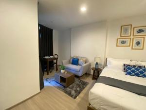 Luxury Resort Style 1 Bedroom Studio near Central