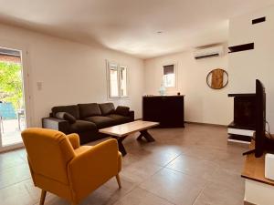 Villas Villa les Oliviers : photos des chambres
