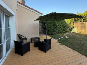 Maison Meyzieu Grand Large - 3hvězdičkové hotely ve městě Meyzieu