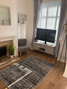 Cozee 2-bed in WV11 ideal for long work stays & relocation cls to New cross hospital M54&M6