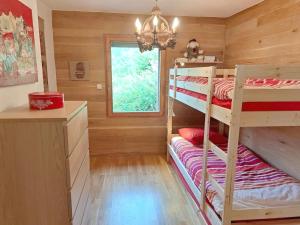 Maisons de vacances Glorious chalet 200m ski resort slopes view : photos des chambres