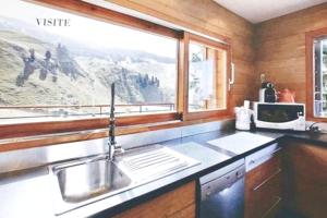 Maisons de vacances Glorious chalet 200m ski resort slopes view : photos des chambres