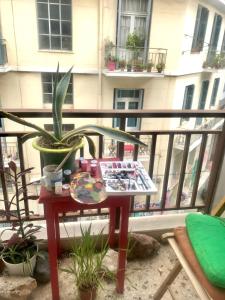 Sunny room in the heart of the city